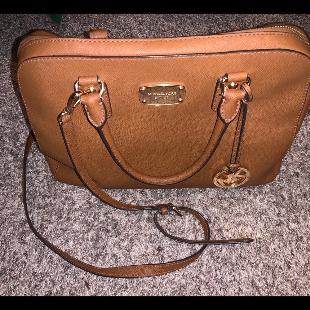 Michael Kors crossbody purse